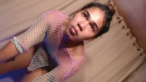 vampy_ebony_laxine online show from October 31, 5:06 am