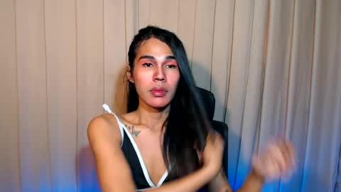 vampy_ebony_laxine online show from June 14, 2:01 am