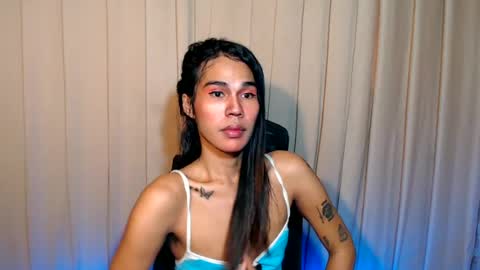 vampy_ebony_laxine online show from June 14, 2:24 am