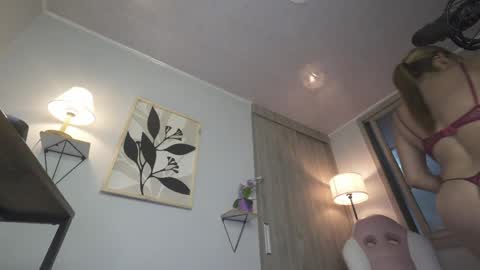 Vanessa Novvoa online show from March 30, 2:01 am