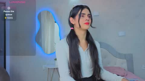 VENUS online show from May 28, 2:04 pm