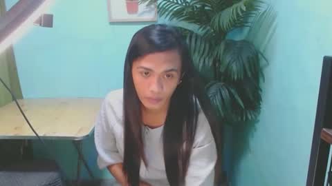 verhenia online show from December 6, 2:55 pm