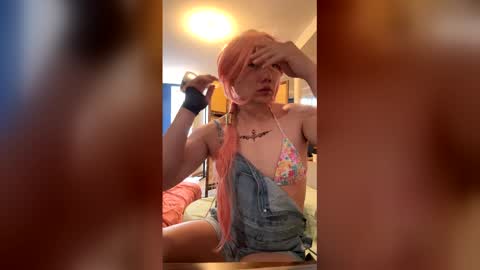 vic_cd online show from March 31, 4:20 pm