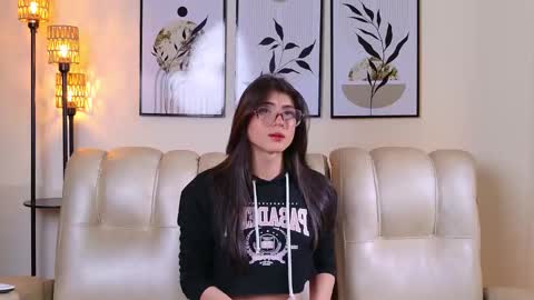 Snapshot of violeta_foxz chatting on October 14, 7:36 pm Violeta online show from October 14, 7:36 pm