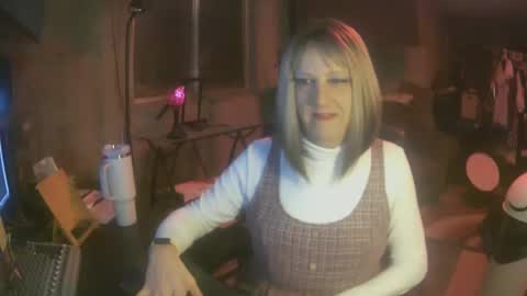 Whisper online show from January 21, 5:28 am