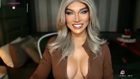 Julia online show from December 2, 2:14 am