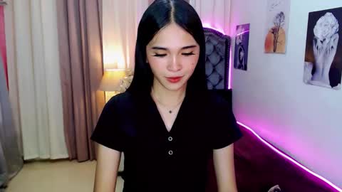 xairah_doux online show from October 4, 4:35 am