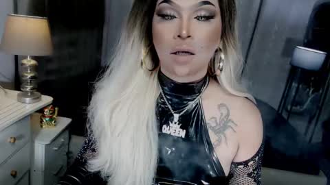 Zhavia online show from January 14, 4:05 pm