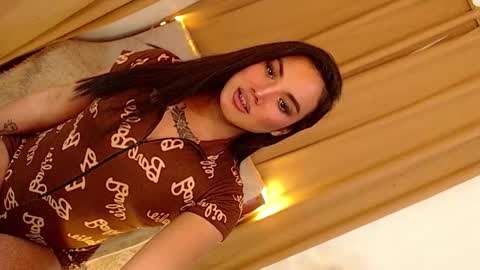 Snapshot of xfantasymistress chatting on January 31, 9:37 pm xfantasymistress online show from January 31, 9:37 pm
