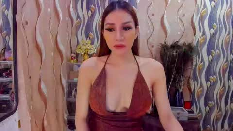 diana loves you online show from January 11, 9:26 am