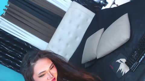 xhugesignificant69x online show from December 11, 1:49 am