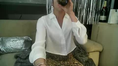 Wendy online show from January 12, 8:04 am