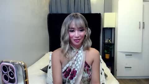 xoxo online show from November 17, 2:50 pm