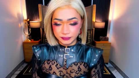 xxasian_goddessxx online show from March 11, 6:50 am