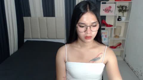CHLOES ROOM online show from September 11, 9:56 pm