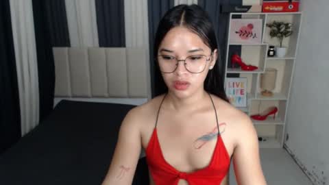 CHLOES ROOM online show from September 14, 12:05 am