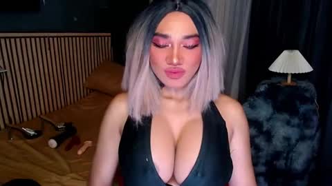 cinddy online show from October 7, 7:04 pm