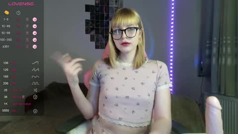 Pretty online show from December 14, 2:23 am