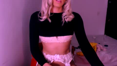 Chiara online show from November 23, 5:09 am