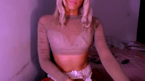 Chiara online show from February 8, 2:17 am