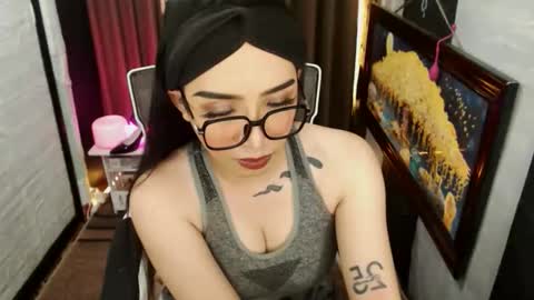 yassiered online show from June 2, 2:13 am
