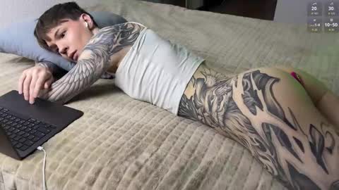 yexes online show from February 10, 2:51 am