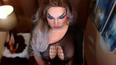 QUEEN MADISON  online show from February 13, 7:37 am