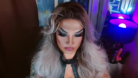 QUEEN MADISON  online show from May 28, 6:50 pm