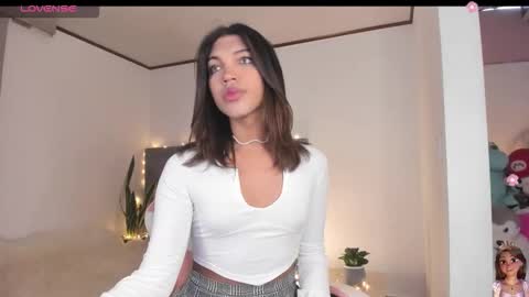 Eliza online show from February 12, 3:51 pm