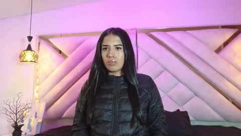 Zoe online show from March 13, 1:05 pm