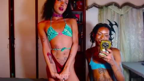 Ella online show from July 28, 6:20 pm