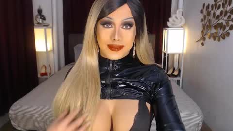 zyradom online show from January 8, 12:28 am