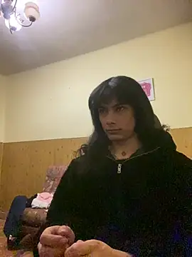 calliemaggotbone online show from March 29, 4:13 am