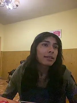 calliemaggotbone online show from April 8, 6:53 pm