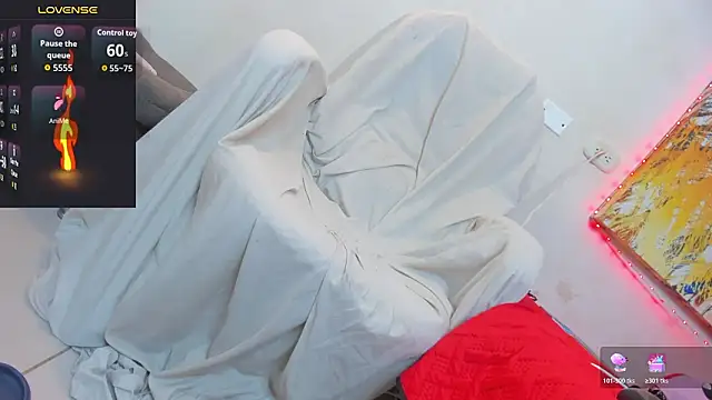 MissCarolinne online show from March 15, 4:48 am