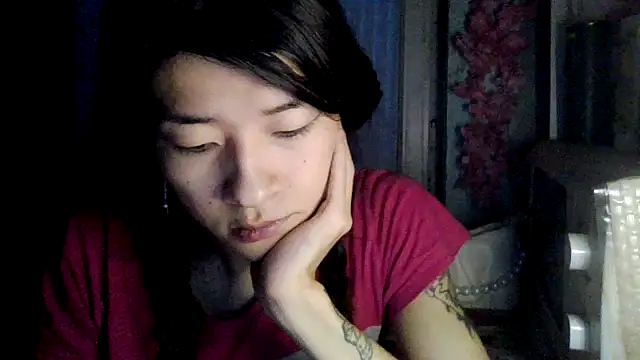 CarlyJoy online show from October 26, 12:45 pm