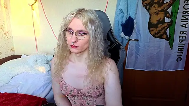 Lori Myaf online show from March 24, 3:17 pm