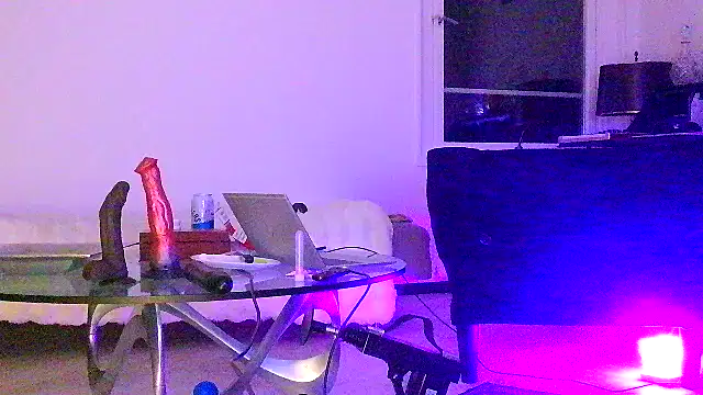 CharlotteVixxens online show from April 10, 1:45 am