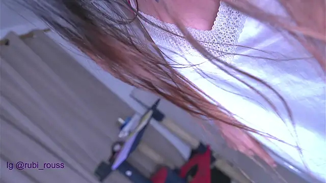 argiee taylorxs2 online show from April 1, 1:41 pm