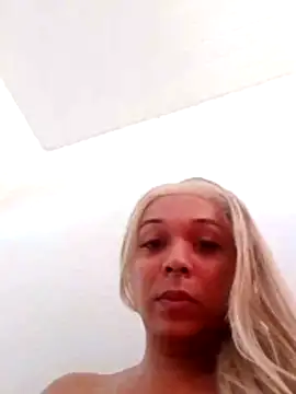 transgirl26 online show from June 1, 5:36 pm