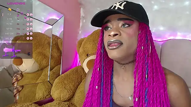 Snapshot of puca_ebony chatting on February 15, 4:23 pm puca ebony online show from February 15, 4:23 pm