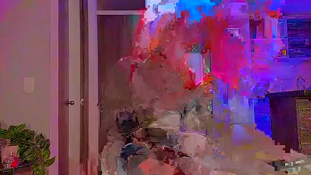 Juliana Saenzz online show from May 28, 7:23 pm