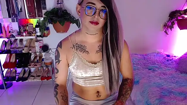 Laveneno ortiz07 online show from April 11, 12:16 am