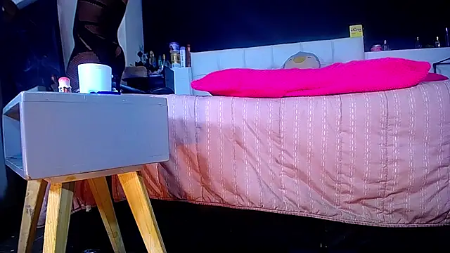 bellatrixx 69 online show from October 13, 10:38 am