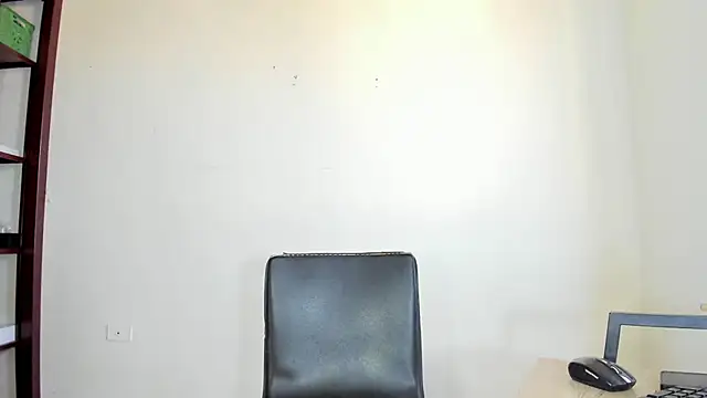 xmissinchesxx online show from September 10, 9:03 pm