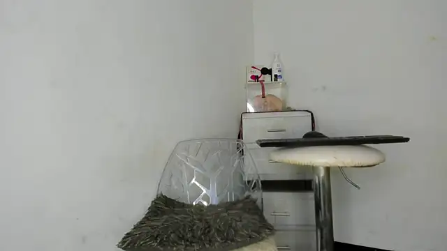 Kendall Hotsexy x online show from September 25, 7:43 pm
