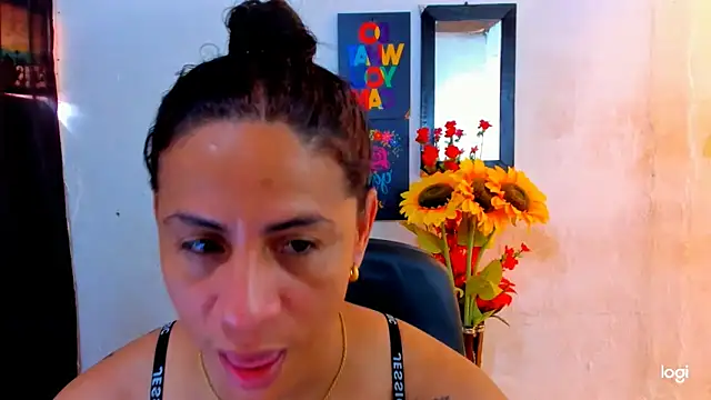 juanblakbigcock online show from May 31, 4:36 pm