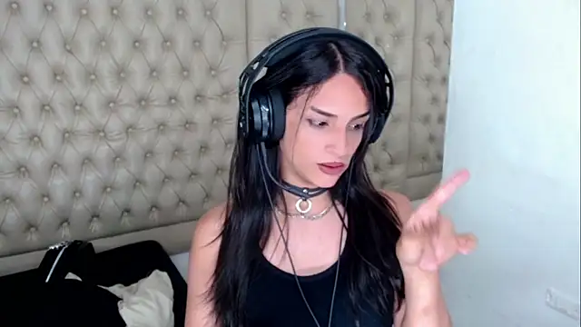 Dollbehavior  online show from November 22, 4:14 am