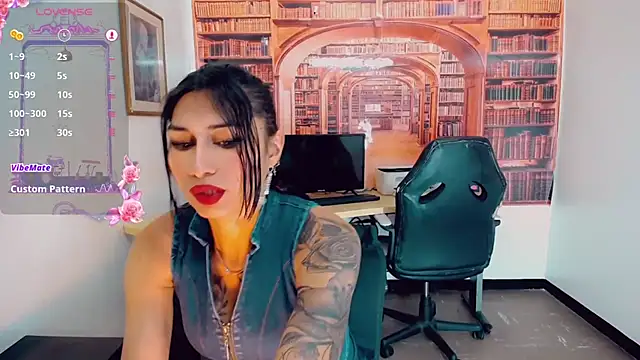 khiara moretti online show from March 6, 7:39 pm