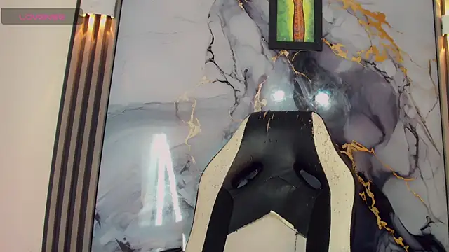 khiara moretti online show from April 16, 7:36 pm